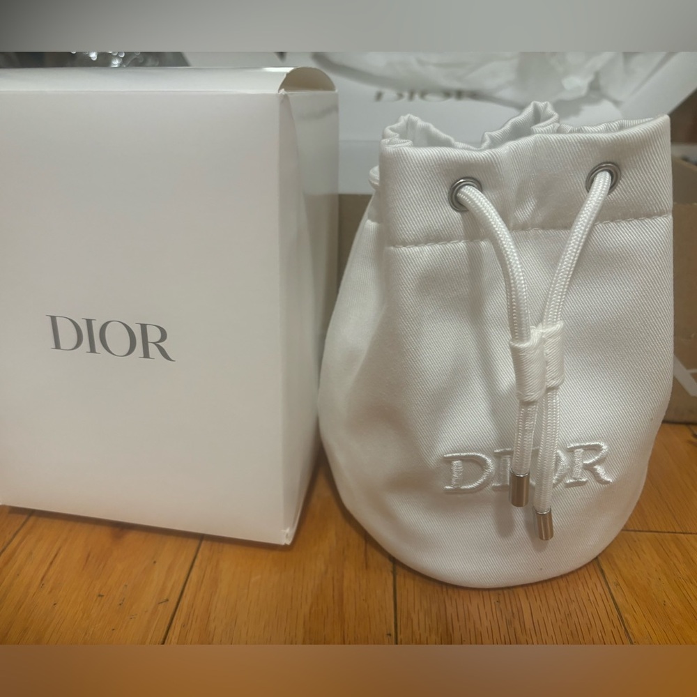New, Dior bucket bag, cream color